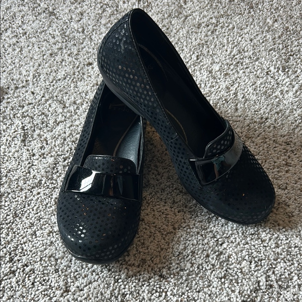Dansko Oksana Black Loafers EU 37 Size 6 1/2 - 7